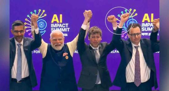 ChatGPT vs Claude AI: යාළුද? තරහද?